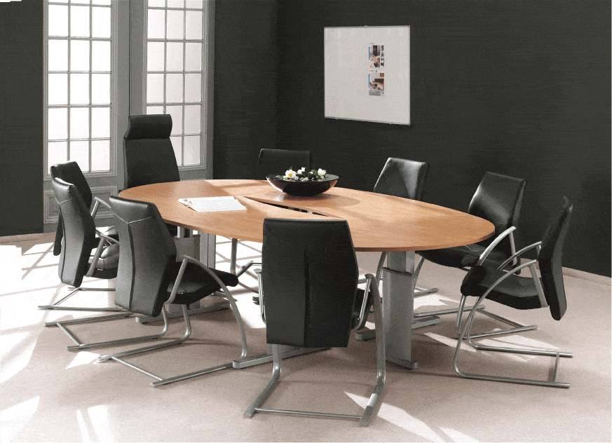 Vergadertafel en vergaderstoelen